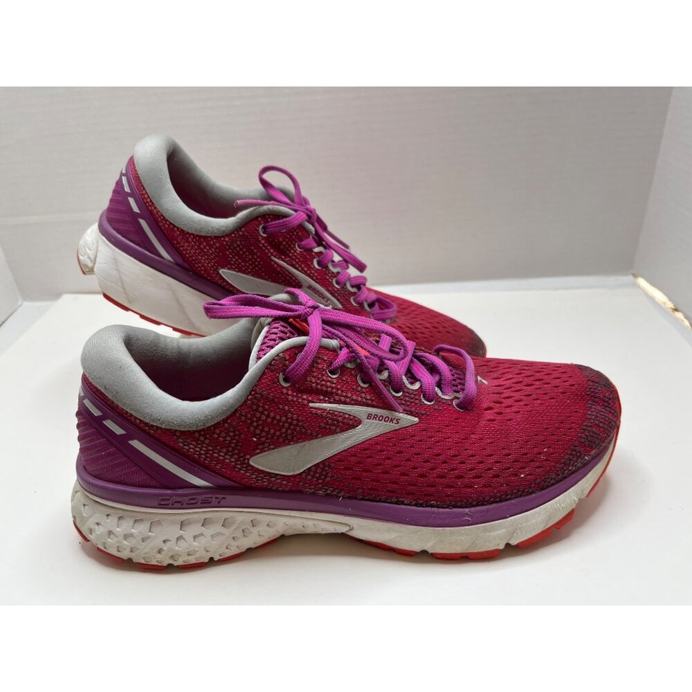 Brooks Ghost 11 Women's Pink Running Shoe Size 10
